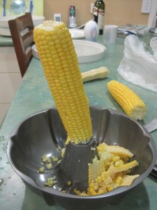 Bundt tin to support corn