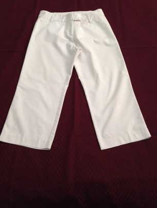 15 White cropped pants